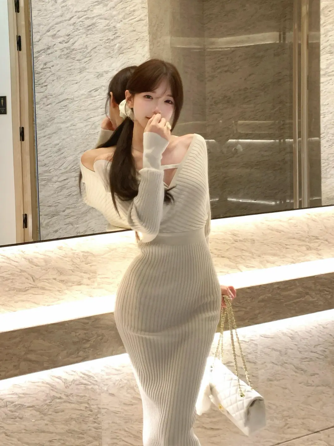 French-Style Pink V-Neck Bodycon Knit Long Dress, Autumn and Winter Coat Base Dress, Elegant and Graceful