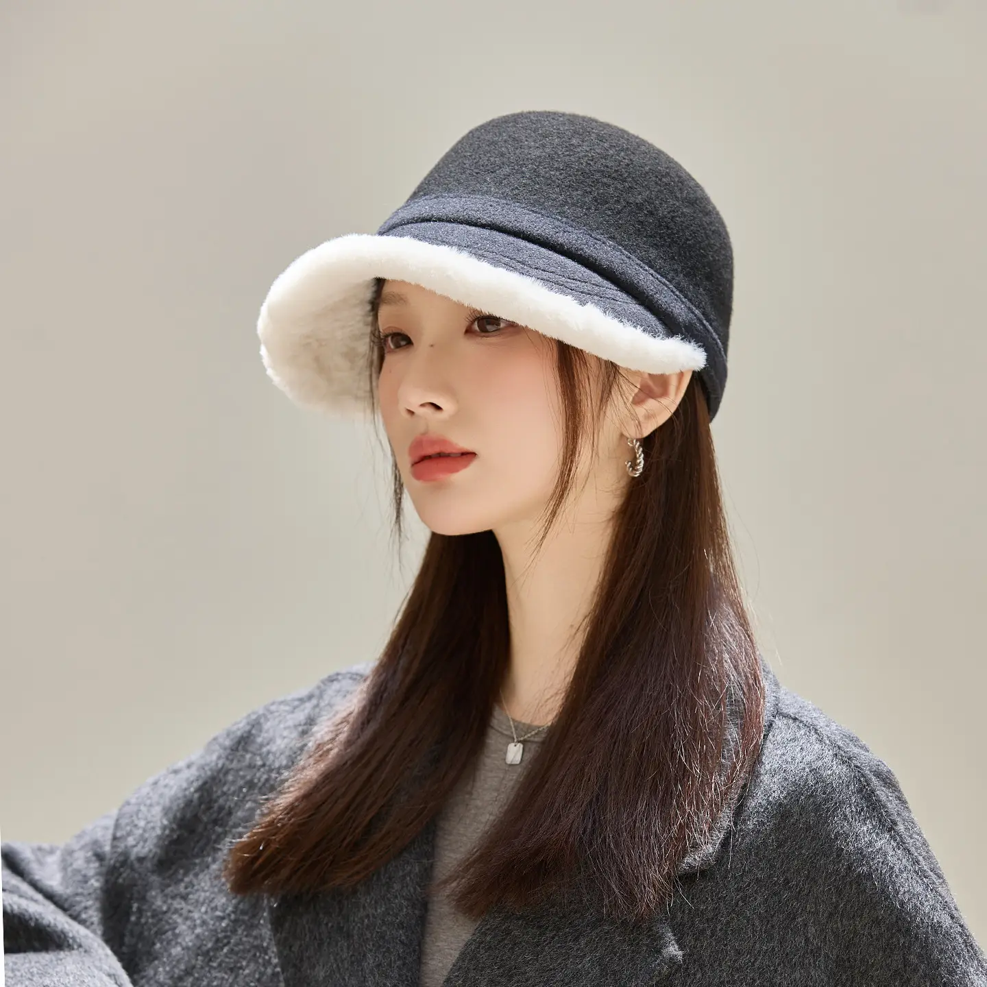 Women Wool Duckbill Hat Autumn Winter Velvet Fisherman Hat — feature 3