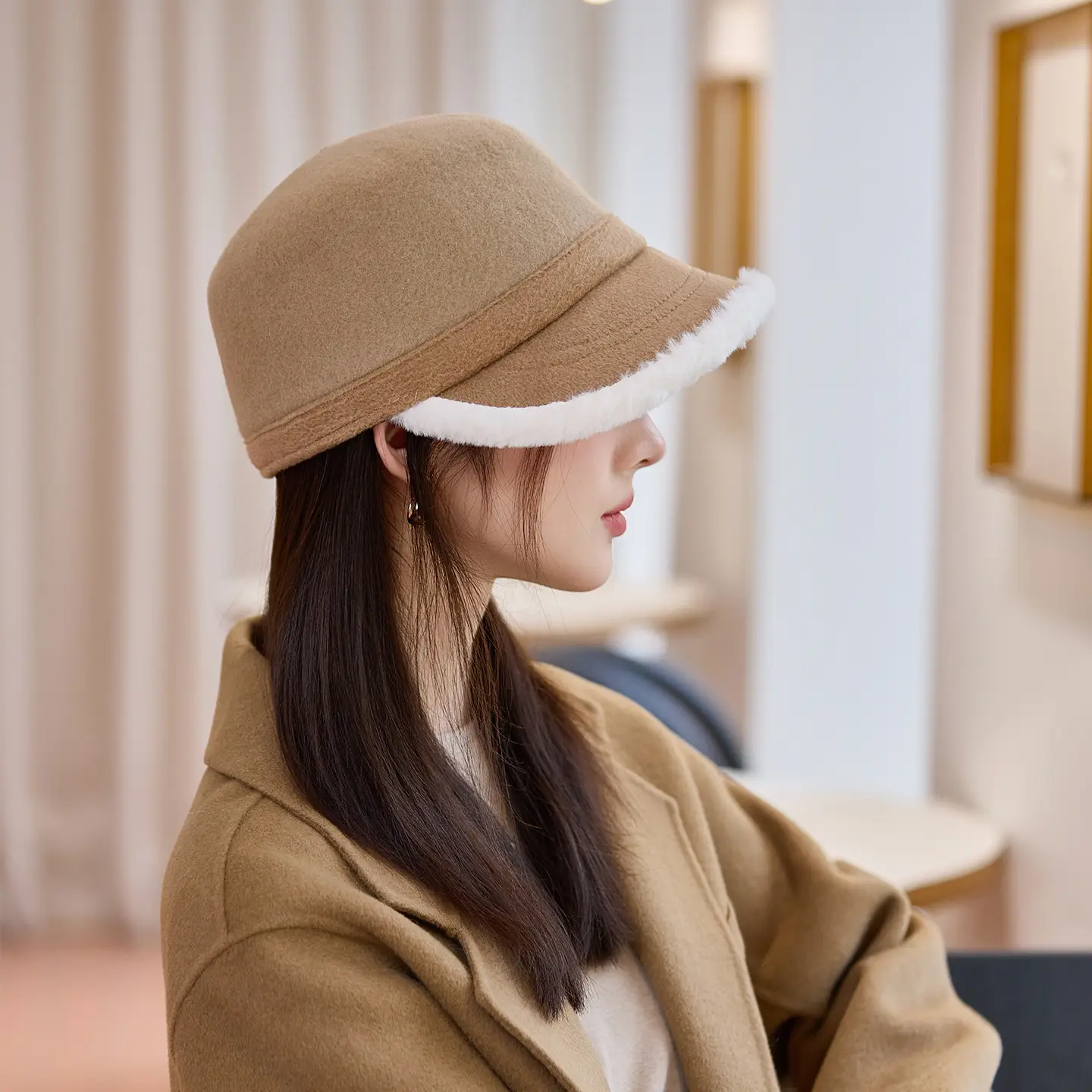Women Wool Duckbill Hat Autumn Winter Velvet Fisherman Hat - Image 5