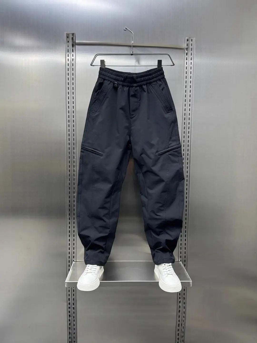 2026 Autumn/Winter Zipper Curved-Cut Work Pants for Men, American Style Loose Straight Harem Pants, Outdoor Versatile Casual Slim-Fit Pants - Image 6