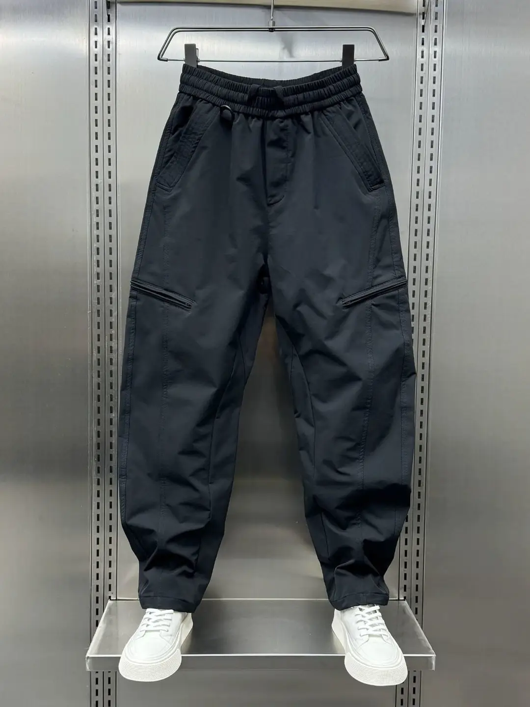 2026 Autumn/Winter Zipper Curved-Cut Work Pants for Men, American Style Loose Straight Harem Pants, Outdoor Versatile Casual Slim-Fit Pants - Image 8
