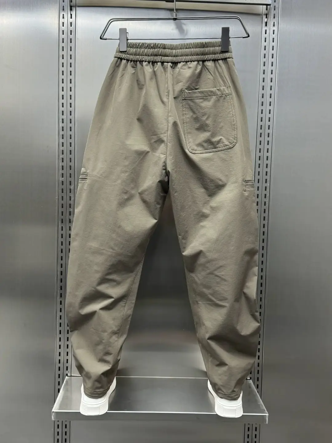 2026 Autumn/Winter Zipper Curved-Cut Work Pants for Men, American Style Loose Straight Harem Pants, Outdoor Versatile Casual Slim-Fit Pants - Image 9
