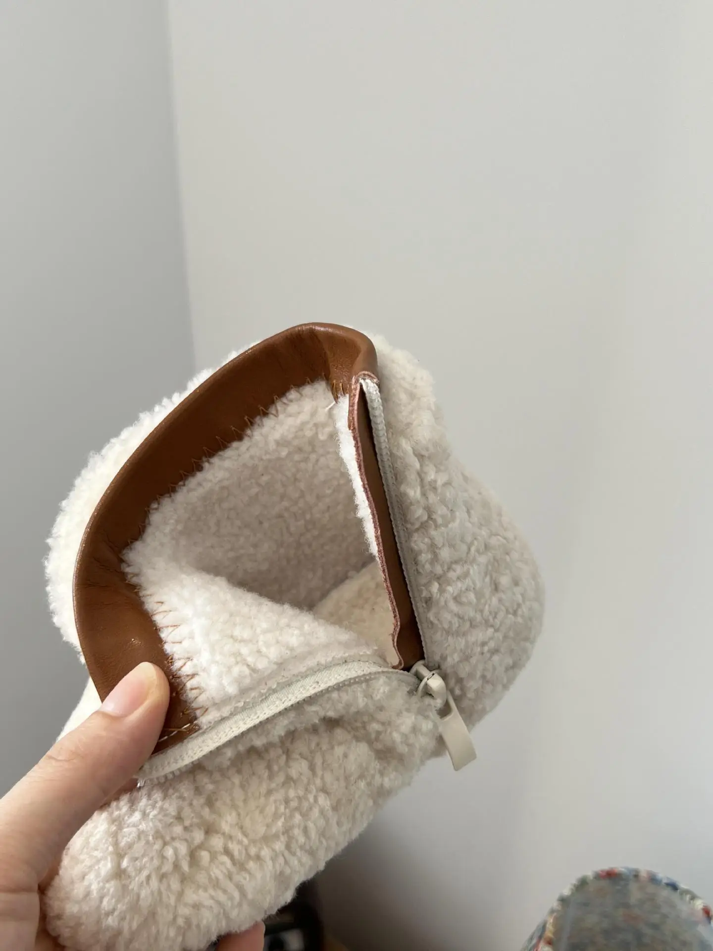 New Furry Snow Boots for Girls Soft Soles Thickened — feature 8