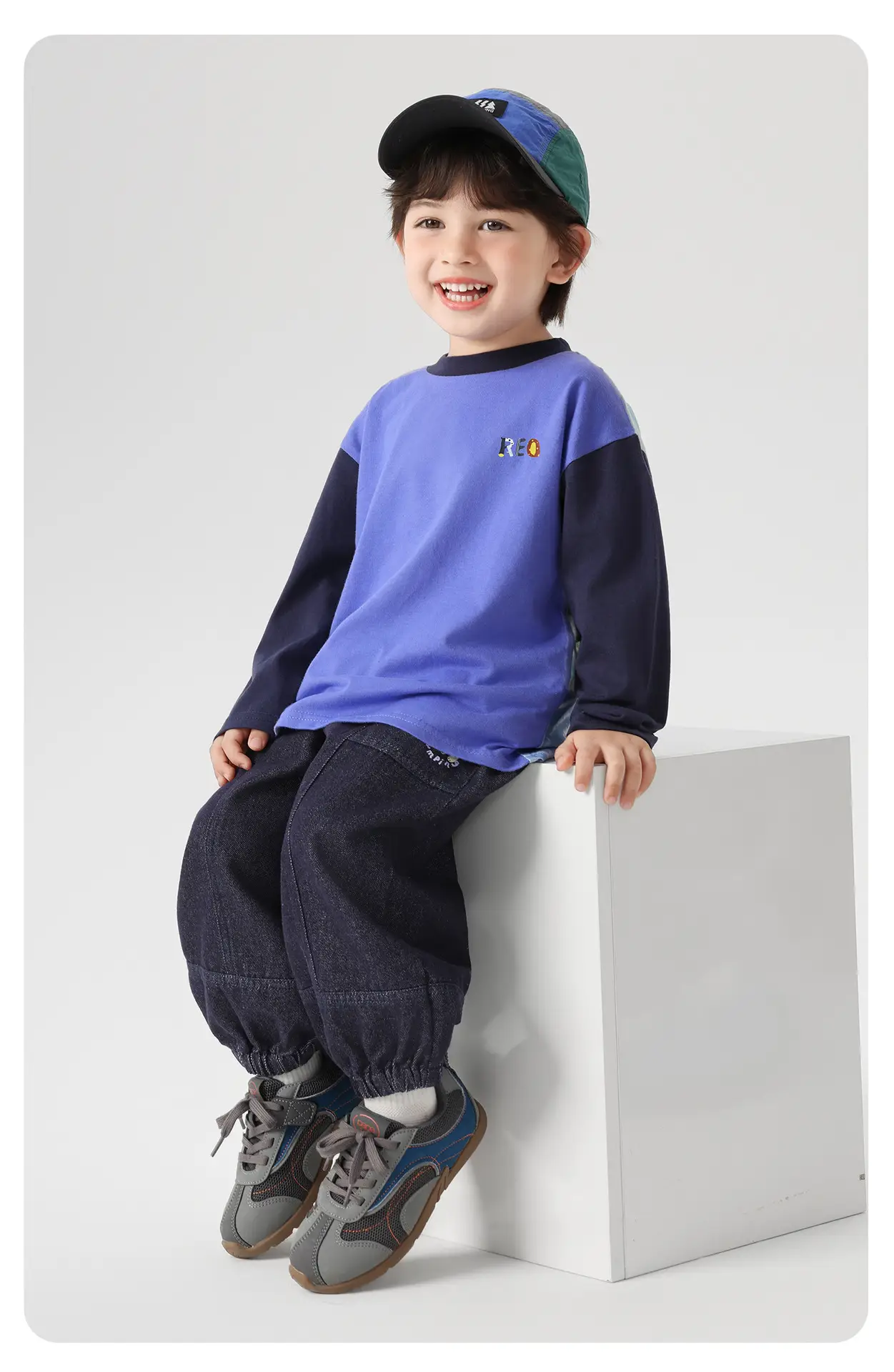 Right European Boys Cartoon Patchwork Long Sleeve T-Shirt 2025 — feature 22