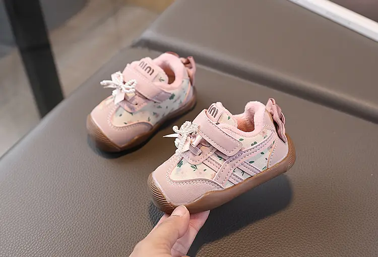 Winter Fleece Toddler Shoes for Girls 1-3Yr Closed Toe Non-Slip — feature 3