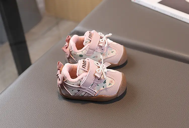 Winter Fleece Toddler Shoes for Girls 1-3Yr Closed Toe Non-Slip — feature 4
