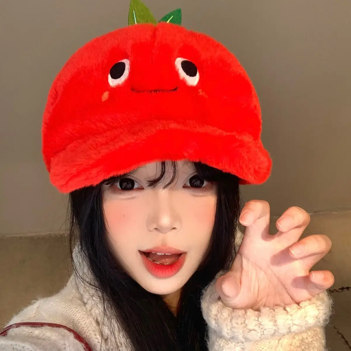 Apple Themed Warm Plush Hat for Women Autumn Winter 2025