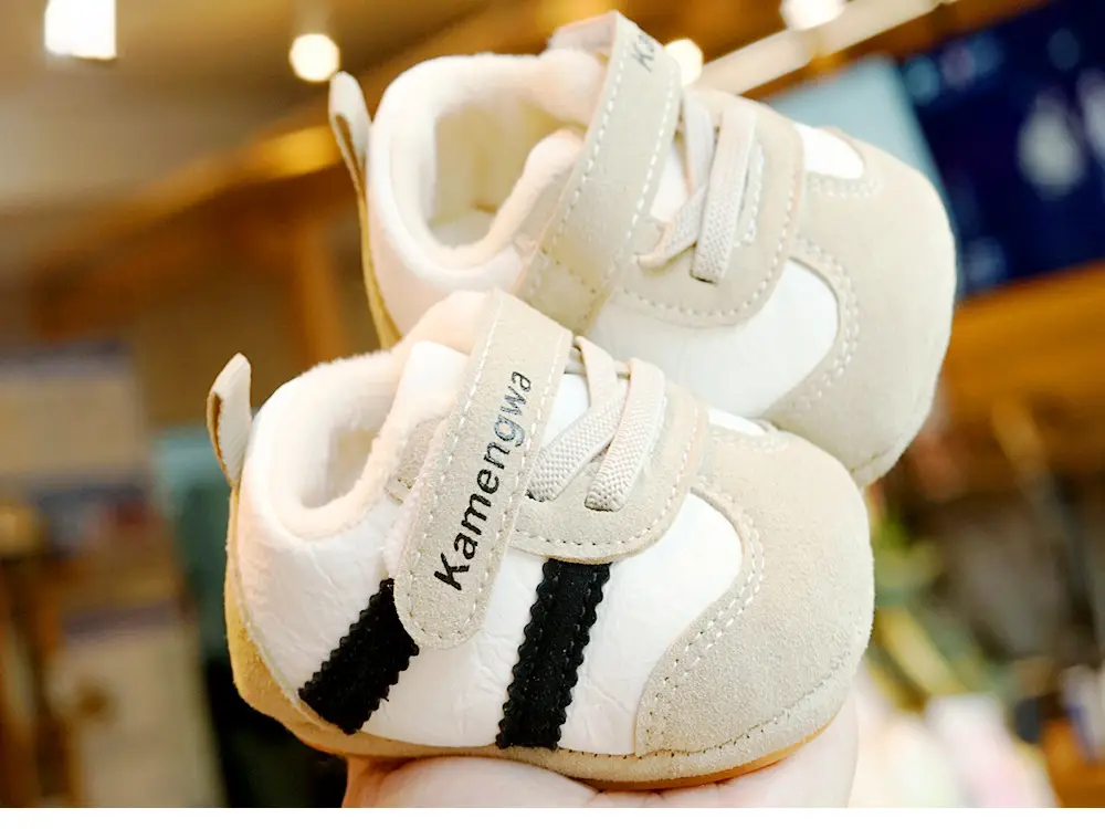 Baby Shoes White Black Fleece Lined Winter 0-1Y — feature 3