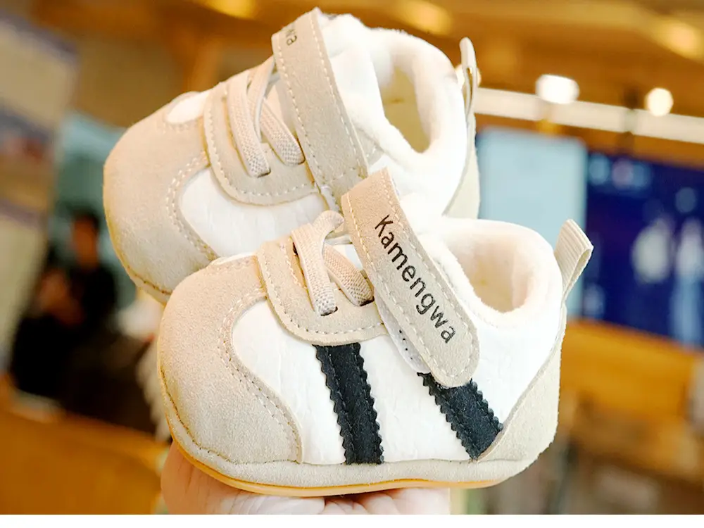 Baby Shoes White Black Fleece Lined Winter 0-1Y — feature 4