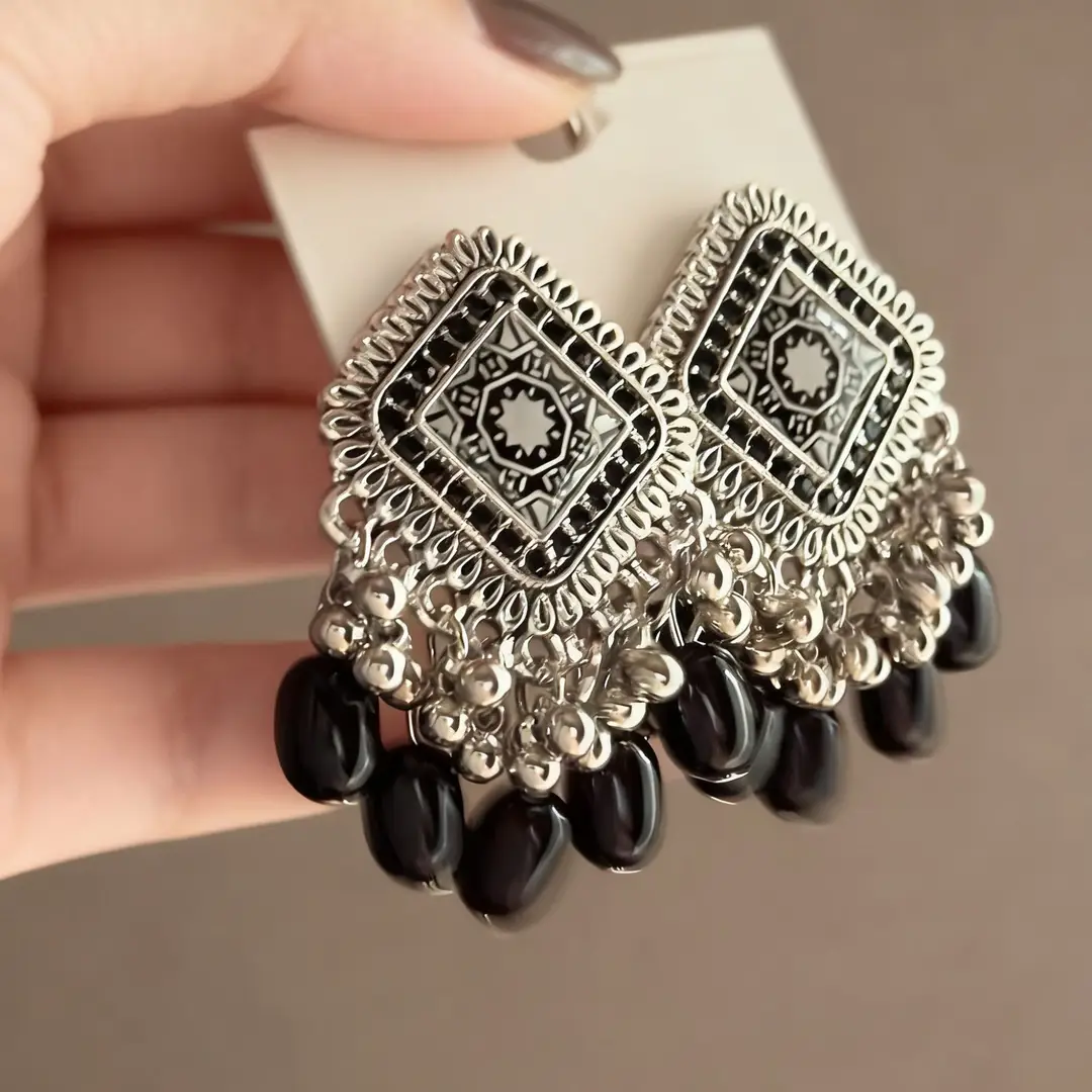 Round Full Diamond Pearl Tassel Earrings, Exotic Crystal Long Ethnic Style Beaded Gold Earrings, Travel Street Photography