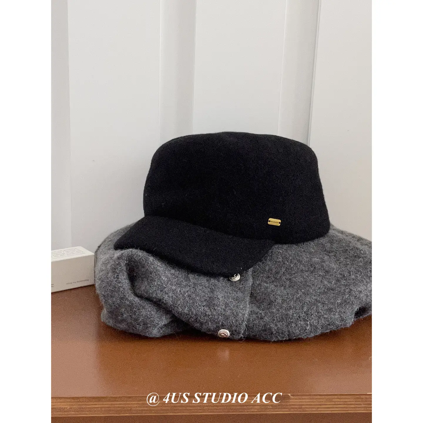 Women Wool Equestrian Hat Brown Black Winter Flat Top