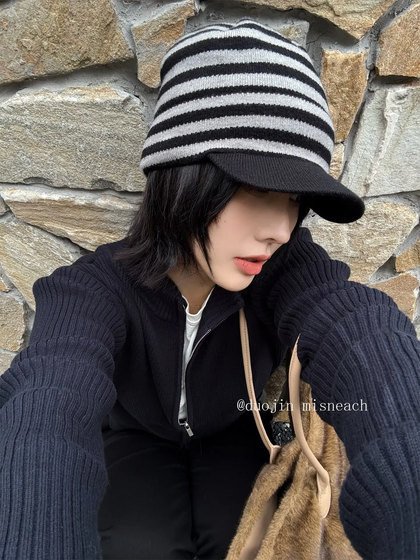 Striped Knit Baseball Cap for Women Retro Style — feature 2