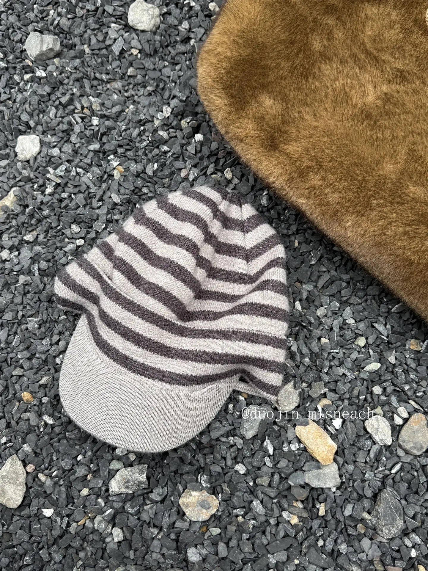 Striped Knit Baseball Cap for Women Retro Style — feature 34