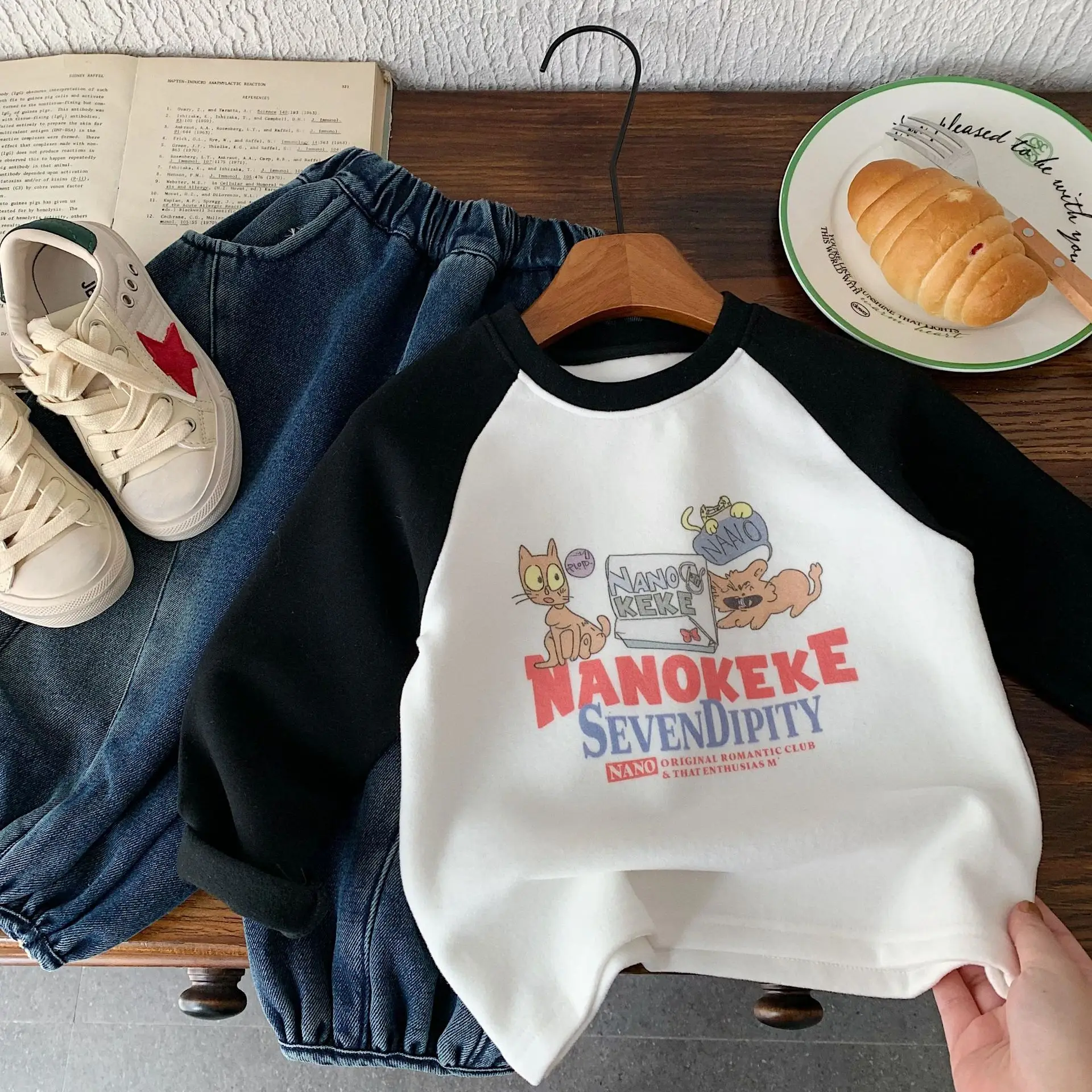 Nano Cake Long Sleeve T-Shirt for Boys Girls Winter Casual — feature 5