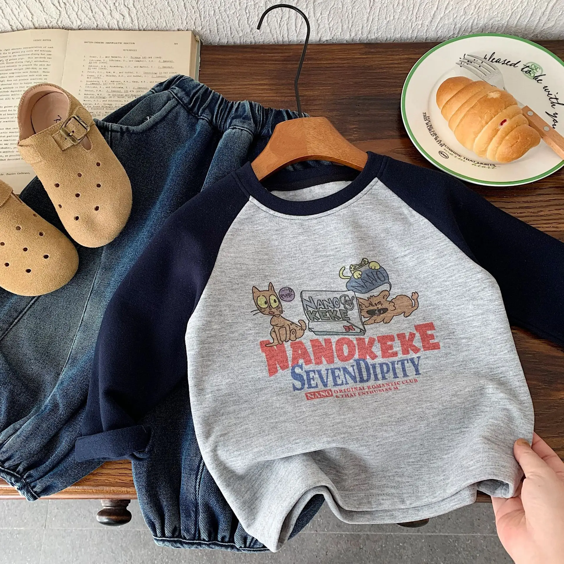 Nano Cake Long Sleeve T-Shirt for Boys Girls Winter Casual — feature 6