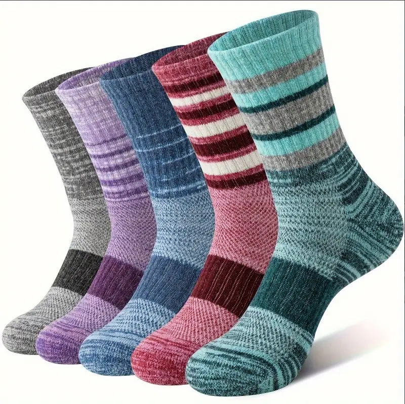 Autumn and Winter Thickeneded Warm Cotton Socks Terry Wool Socks Women's Deodorant Sweat-Absorbent Men's Socks Outdoor Sports Non-Slip Stockings — feature 1