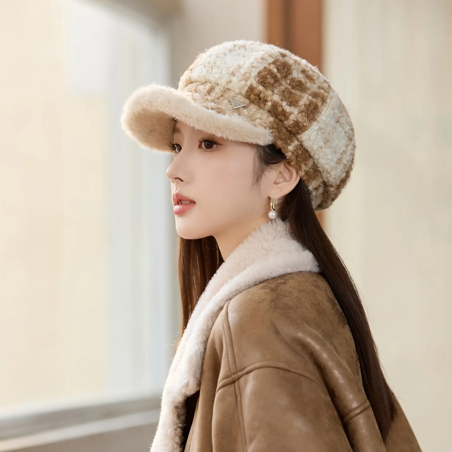 Women Plush Plaid Duck Cap Autumn Winter Sun Hat — feature 1