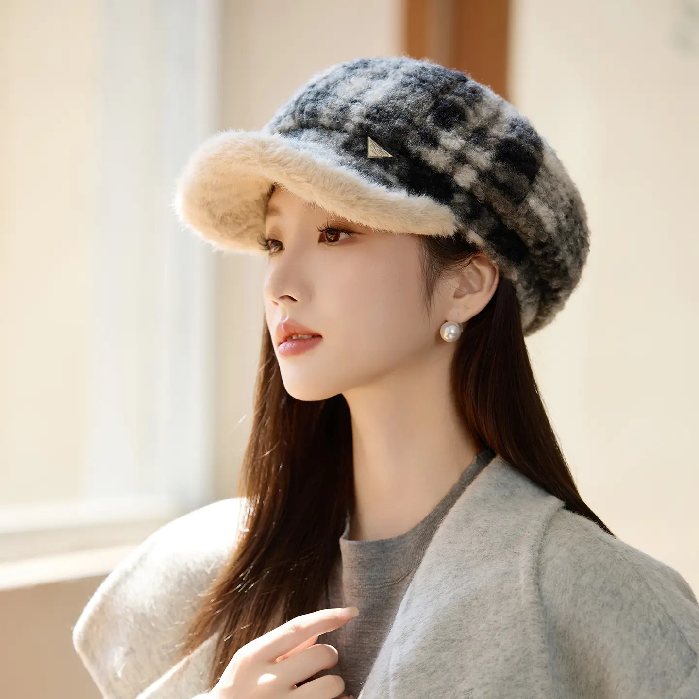 Women Plush Plaid Duck Cap Autumn Winter Sun Hat — feature 10