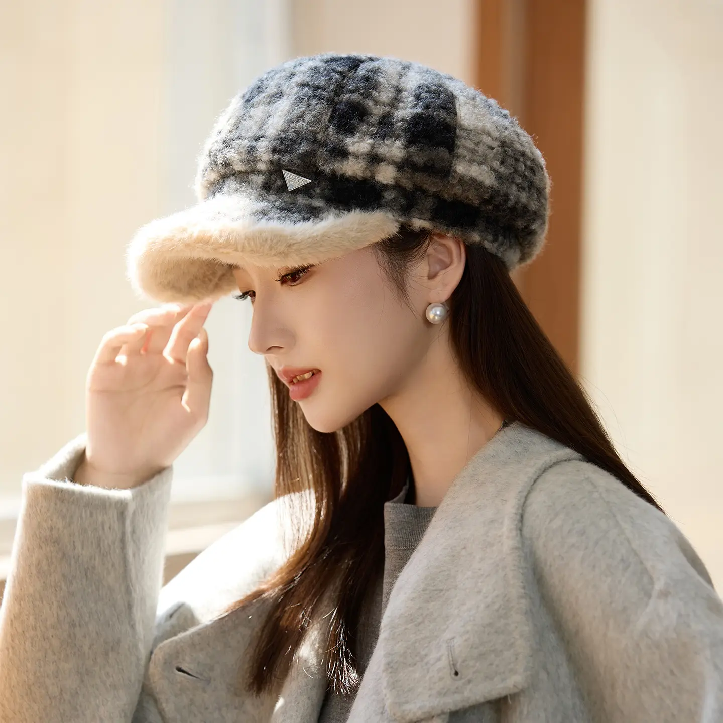 Women Plush Plaid Duck Cap Autumn Winter Sun Hat — feature 9