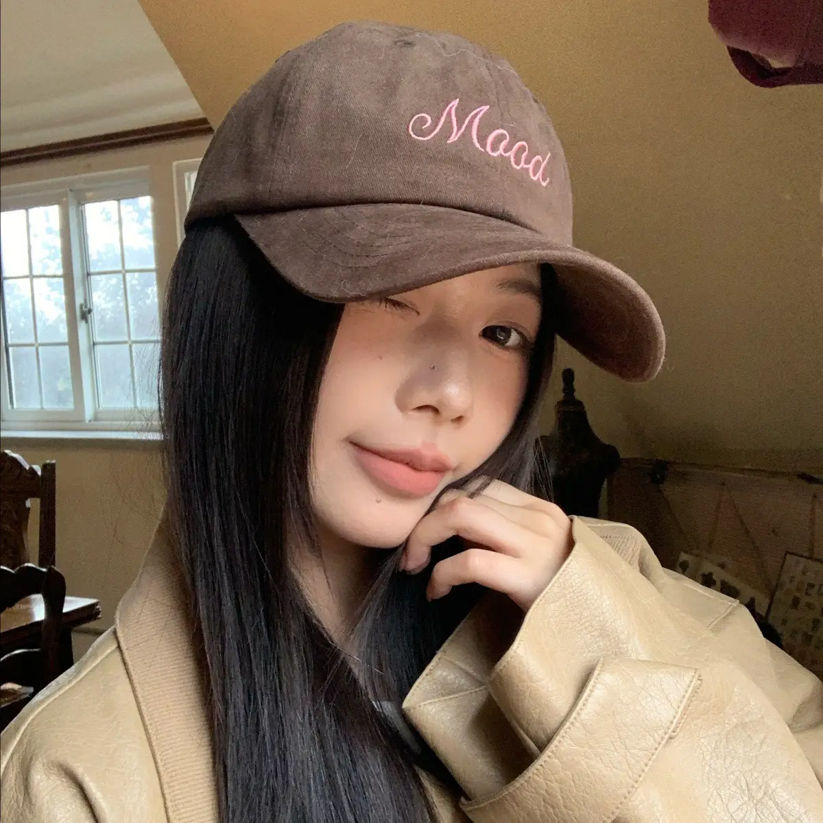 Green Embroidered Baseball Cap for Women - Image 9