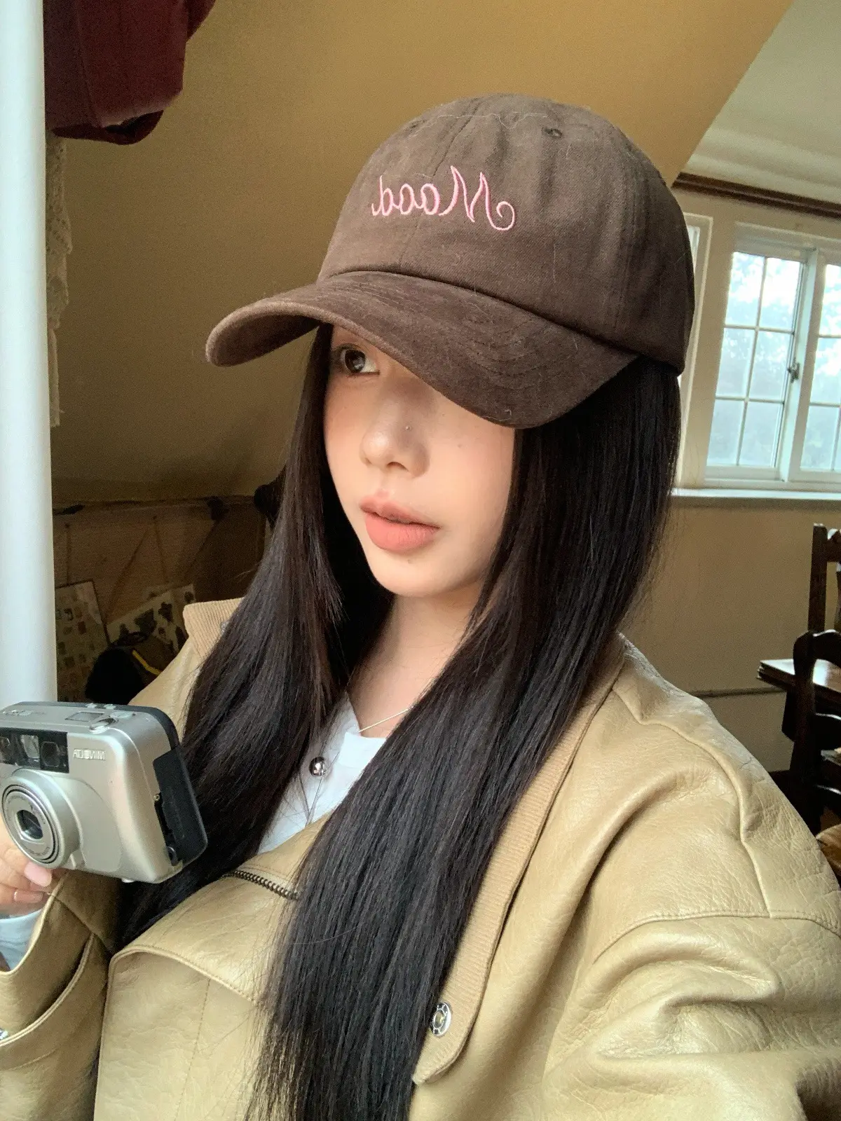 Green Embroidered Baseball Cap for Women — feature 11