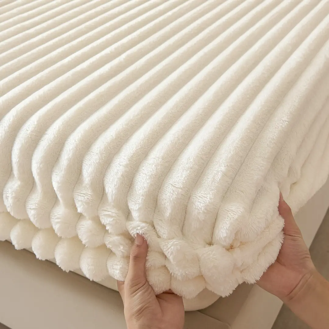 Autumn and Winter Striped Rabbit Plush Solid Color Fitted Sheet with Fleece Thickened Mattress Protector Cover
