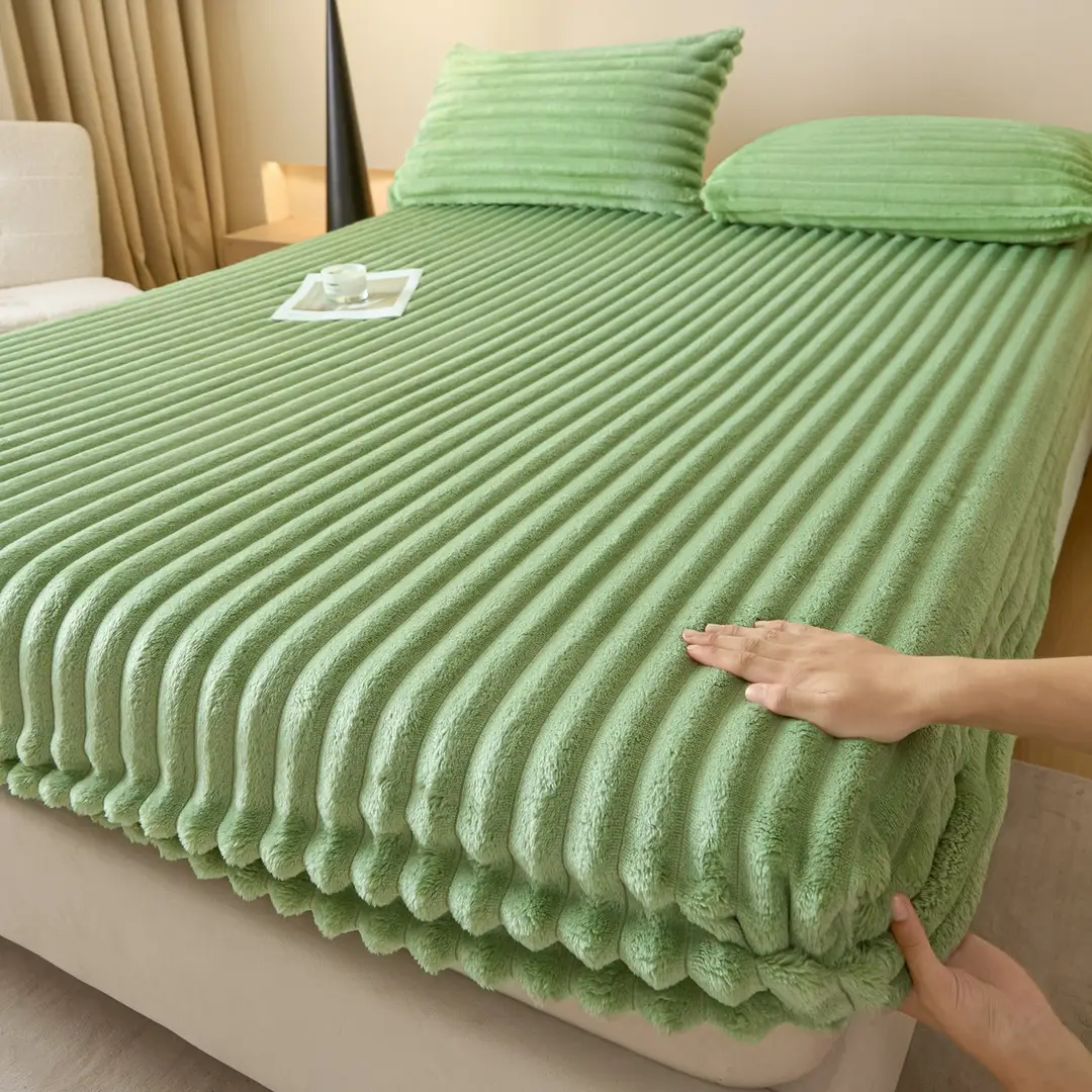 Autumn and Winter Striped Rabbit Plush Solid Color Fitted Sheet with Fleece Thickened Mattress Protector Cover
