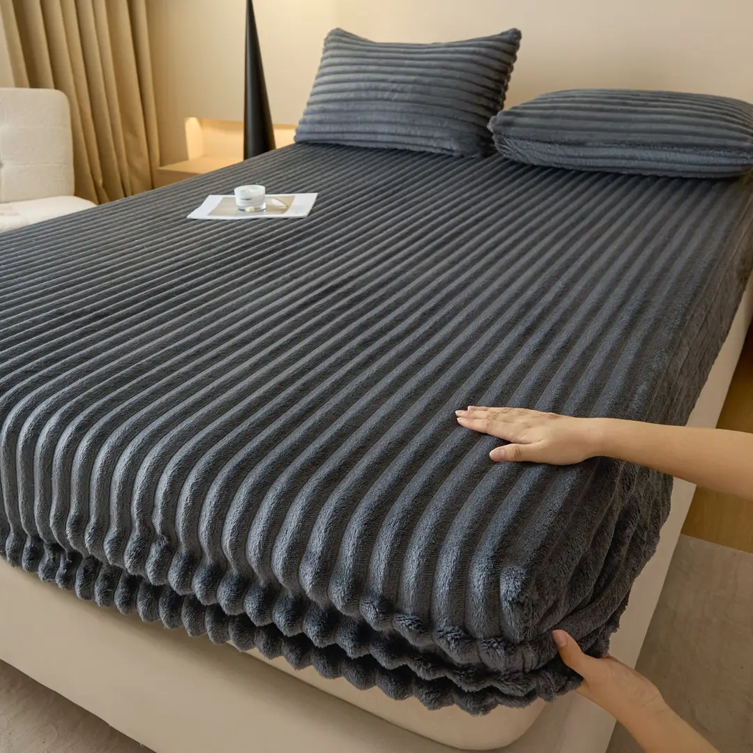 Autumn and Winter Striped Rabbit Plush Solid Color Fitted Sheet with Fleece Thickened Mattress Protector Cover