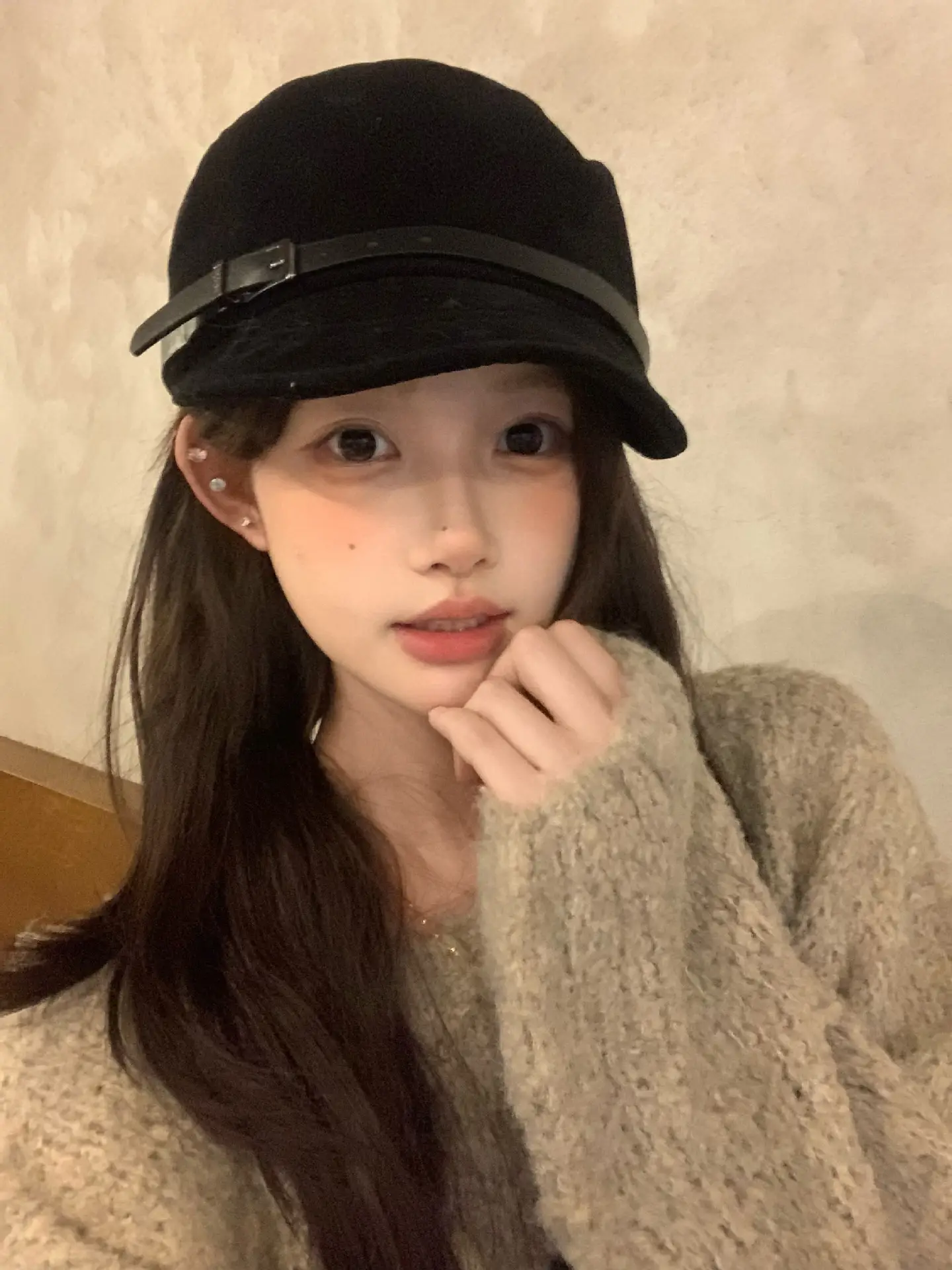 Women Suede Flat Cap with Leather Buckle Autumn Winter — feature 5