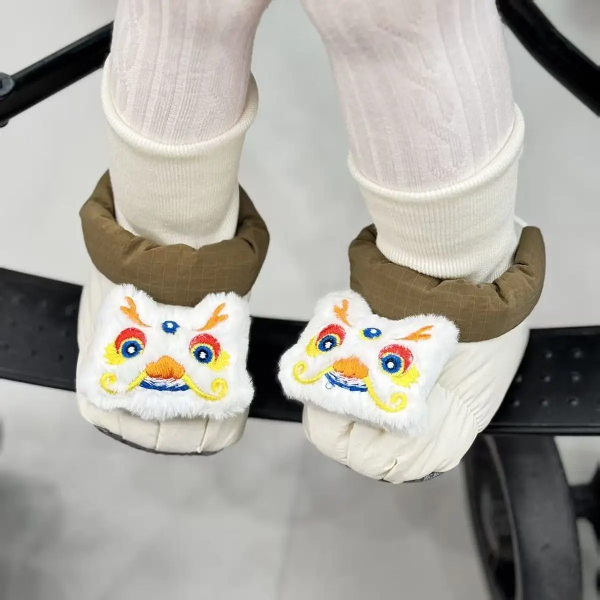 Baby Velvet Anti-Slip Socks with Cute Faces — feature 12