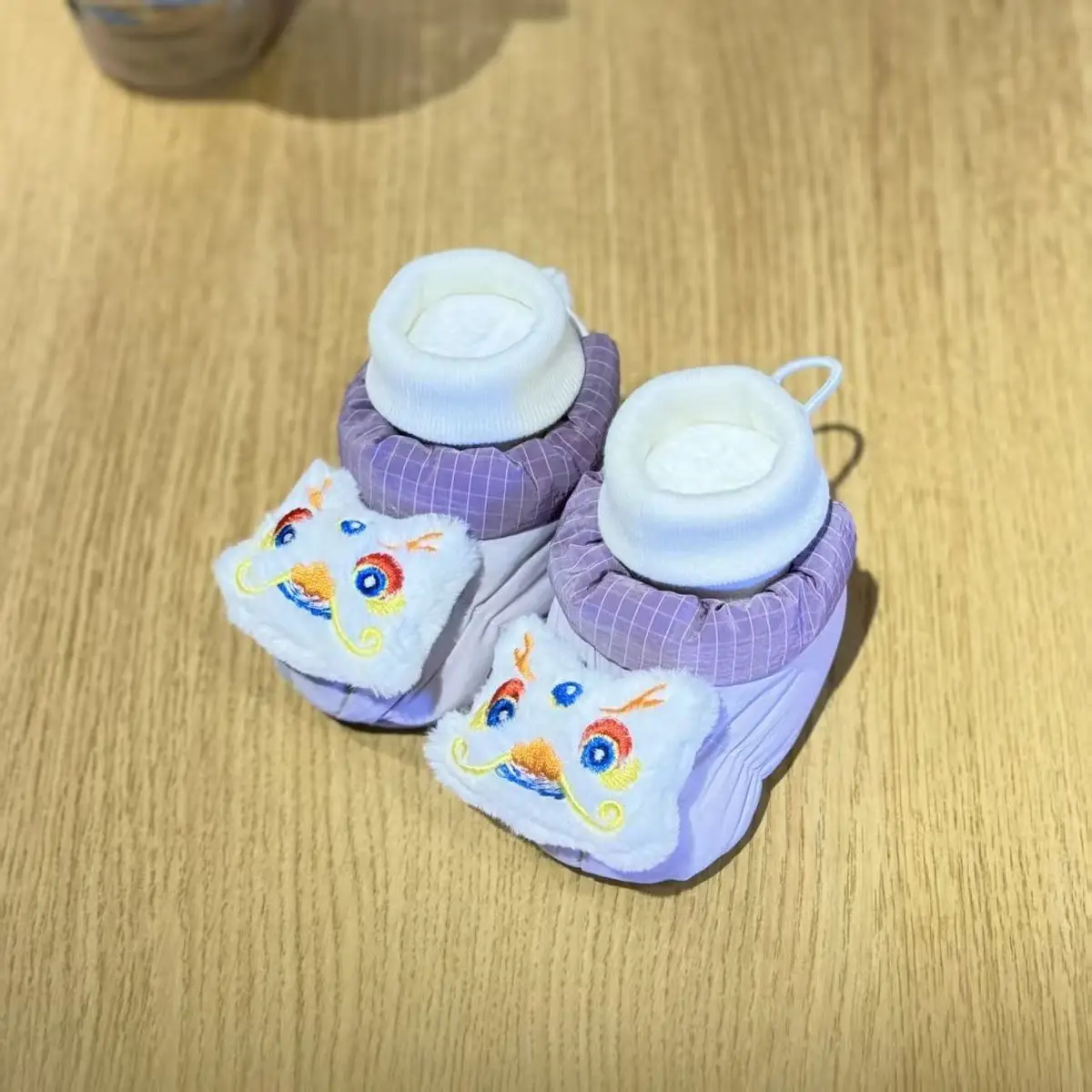 Baby Velvet Anti-Slip Socks with Cute Faces — feature 16
