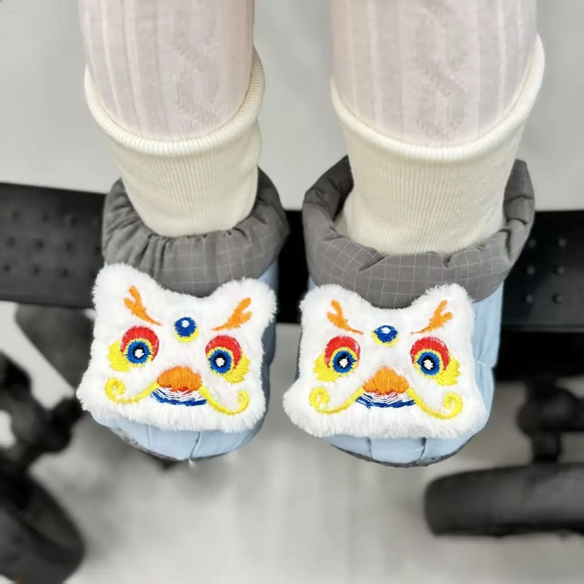 Baby Velvet Anti-Slip Socks with Cute Faces — feature 2
