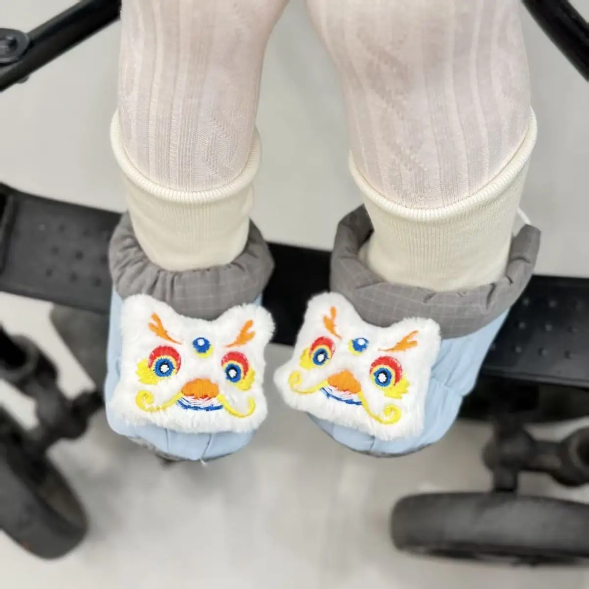 Baby Velvet Anti-Slip Socks with Cute Faces — feature 33