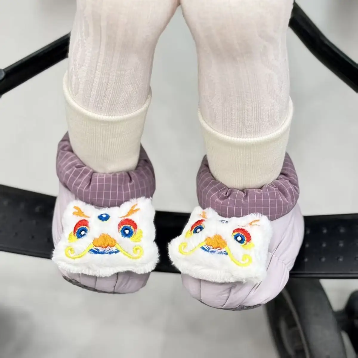 Baby Velvet Anti-Slip Socks with Cute Faces — feature 5