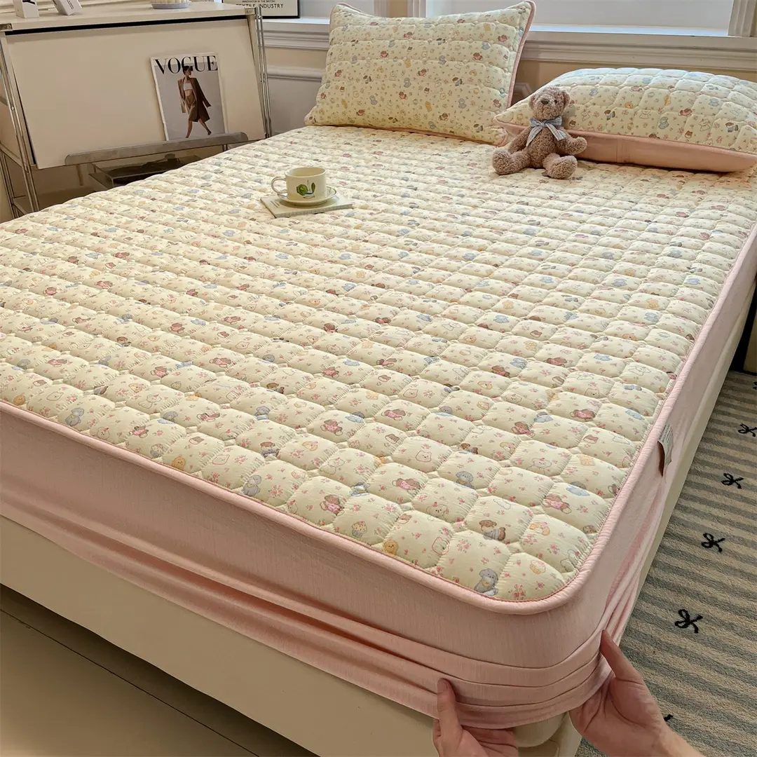 Class a Waterproof Fitted Sheet with Wrinkled Yarn Print, Quilted and Thickened, Dustproof, Non-Slip, Urine-Proof Mattress Protector for Simmons Mattresses