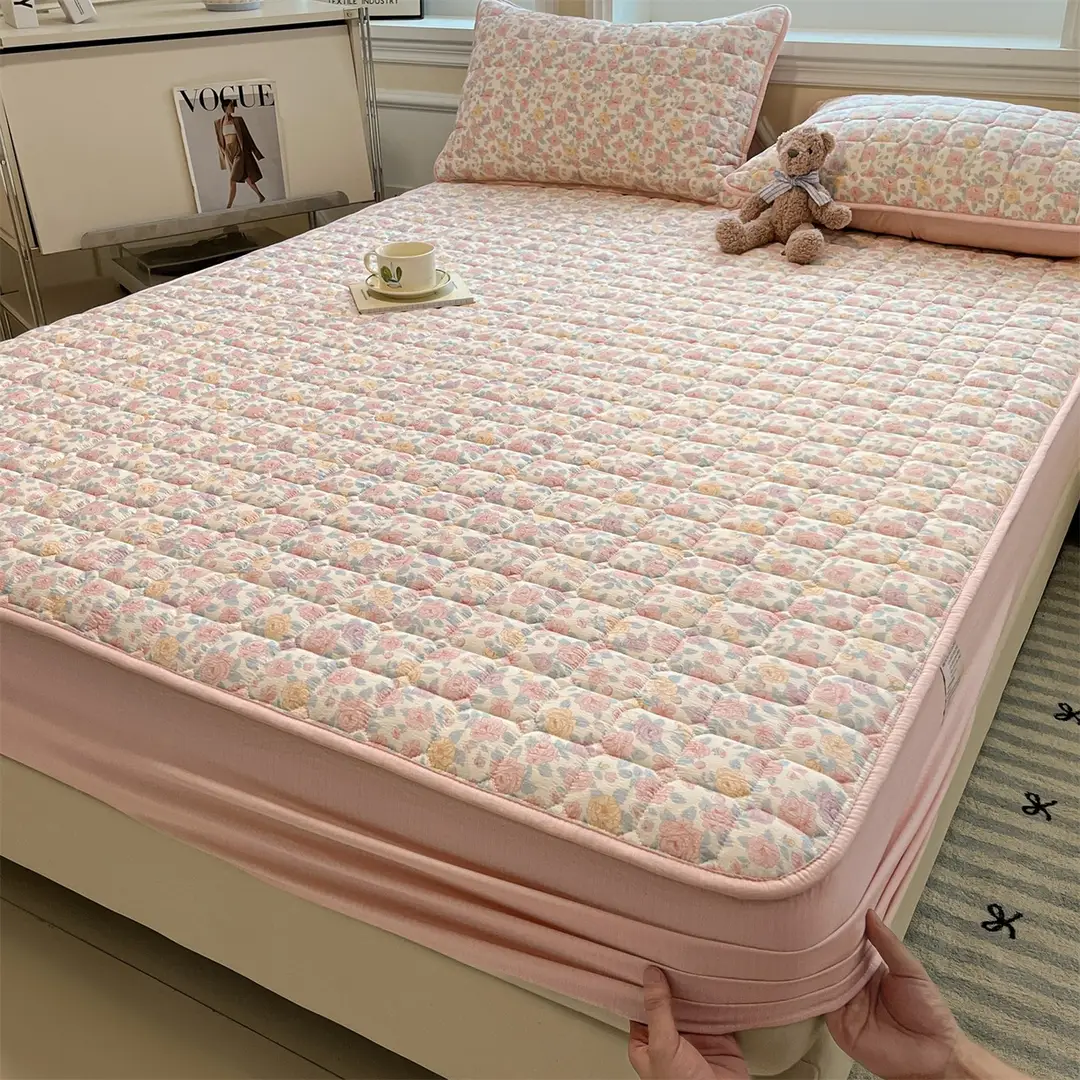 Class a Waterproof Fitted Sheet with Wrinkled Yarn Print, Quilted and Thickened, Dustproof, Non-Slip, Urine-Proof Mattress Protector for Simmons Mattresses