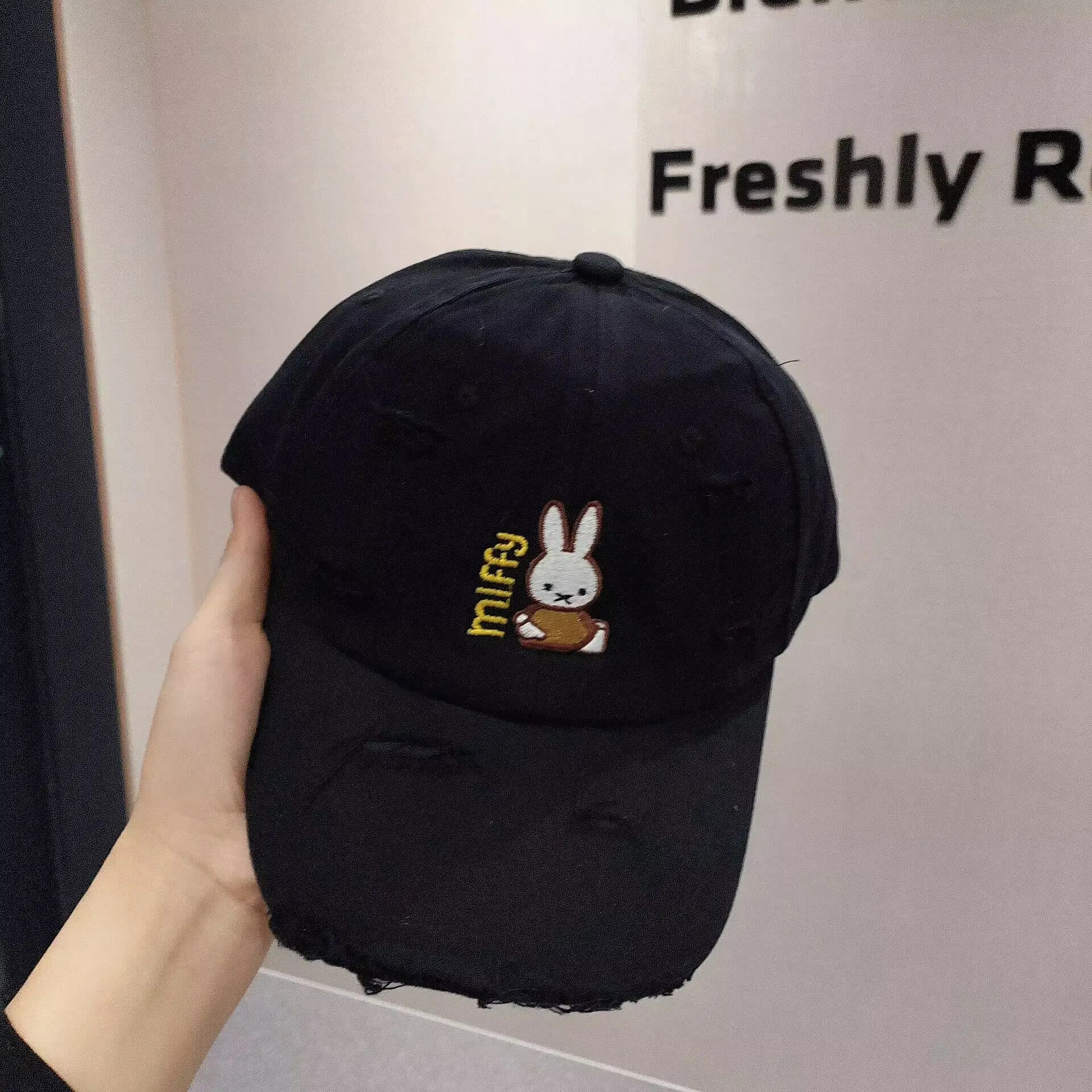 New Miffy Rabbit Baseball Cap White Embroidered — feature 13