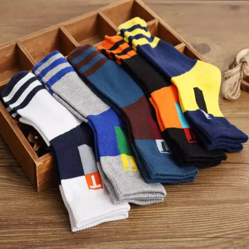 Socks for Men, Mid-Calf Socks, Sports Socks, All-Season Breathable, Sweat-Absorbent, Sports and Casual Men's Socks, Cotton