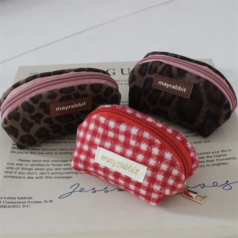 Retro Leopard Print Suede Coin Purse Large Storage Bag — feature 2