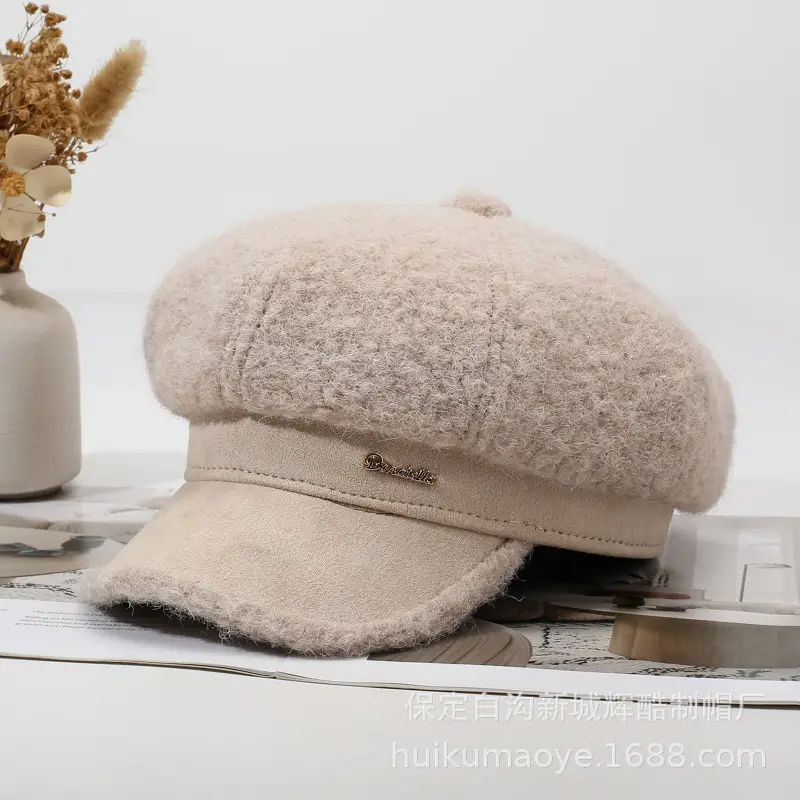 Black Plush Octagonal Beret for Women Winter Warm - Image 2