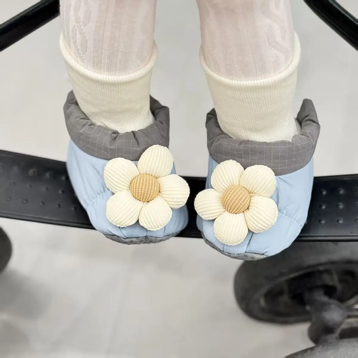 Baby Winter Warm Cartoon Shoes with Floral Design — feature 6