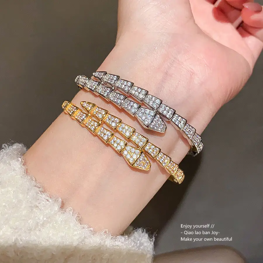 18K Real Gold Electroplated Snake-Shaped Splicing Buckle Bracelet Retro Fashion Elegant Bracelet Accessible Luxury High-End Jewelry for Women