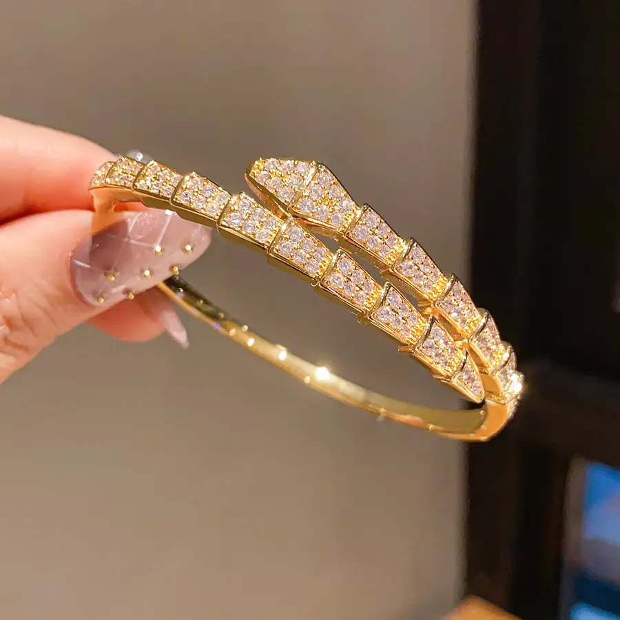18K Real Gold Electroplated Snake-Shaped Splicing Buckle Bracelet Retro Fashion Elegant Bracelet Accessible Luxury High-End Jewelry for Women — feature 13