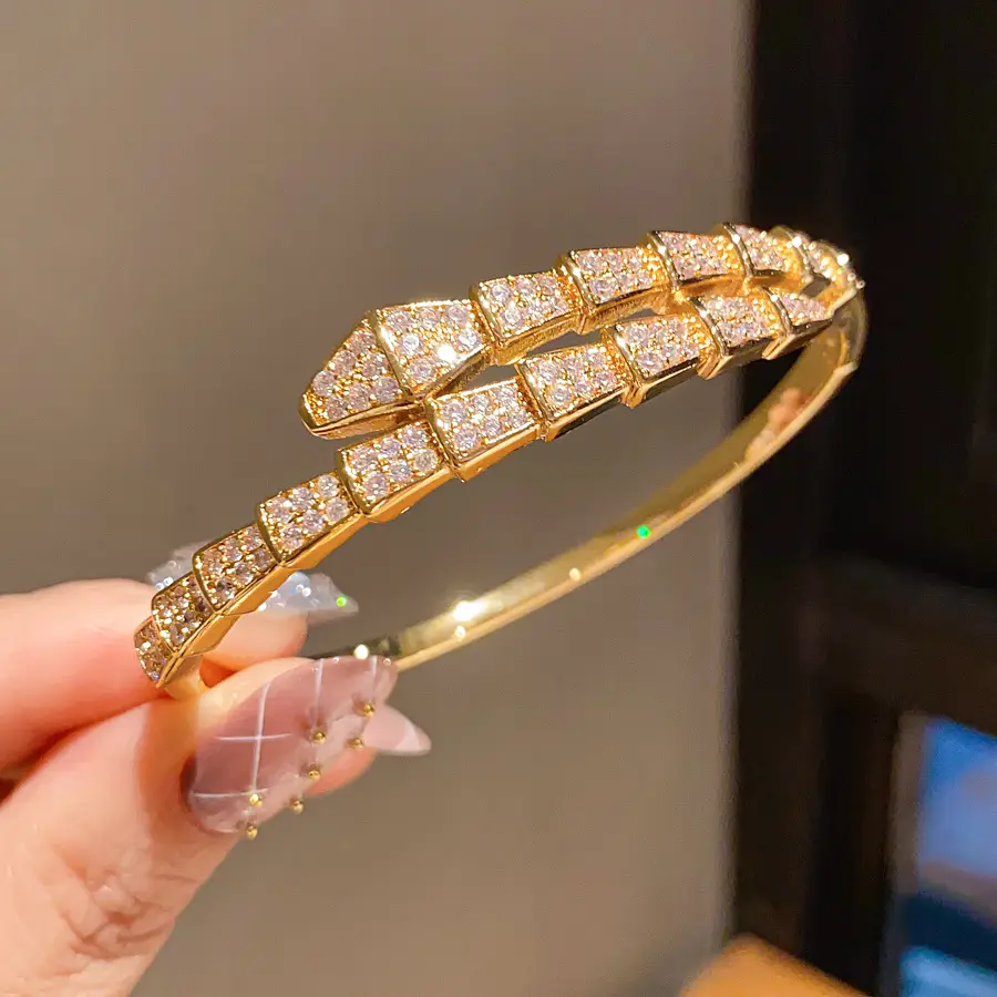 18K Real Gold Electroplated Snake-Shaped Splicing Buckle Bracelet Retro Fashion Elegant Bracelet Accessible Luxury High-End Jewelry for Women — feature 17