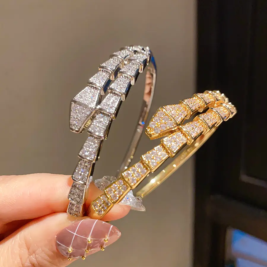 18K Real Gold Electroplated Snake-Shaped Splicing Buckle Bracelet Retro Fashion Elegant Bracelet Accessible Luxury High-End Jewelry for Women — feature 5