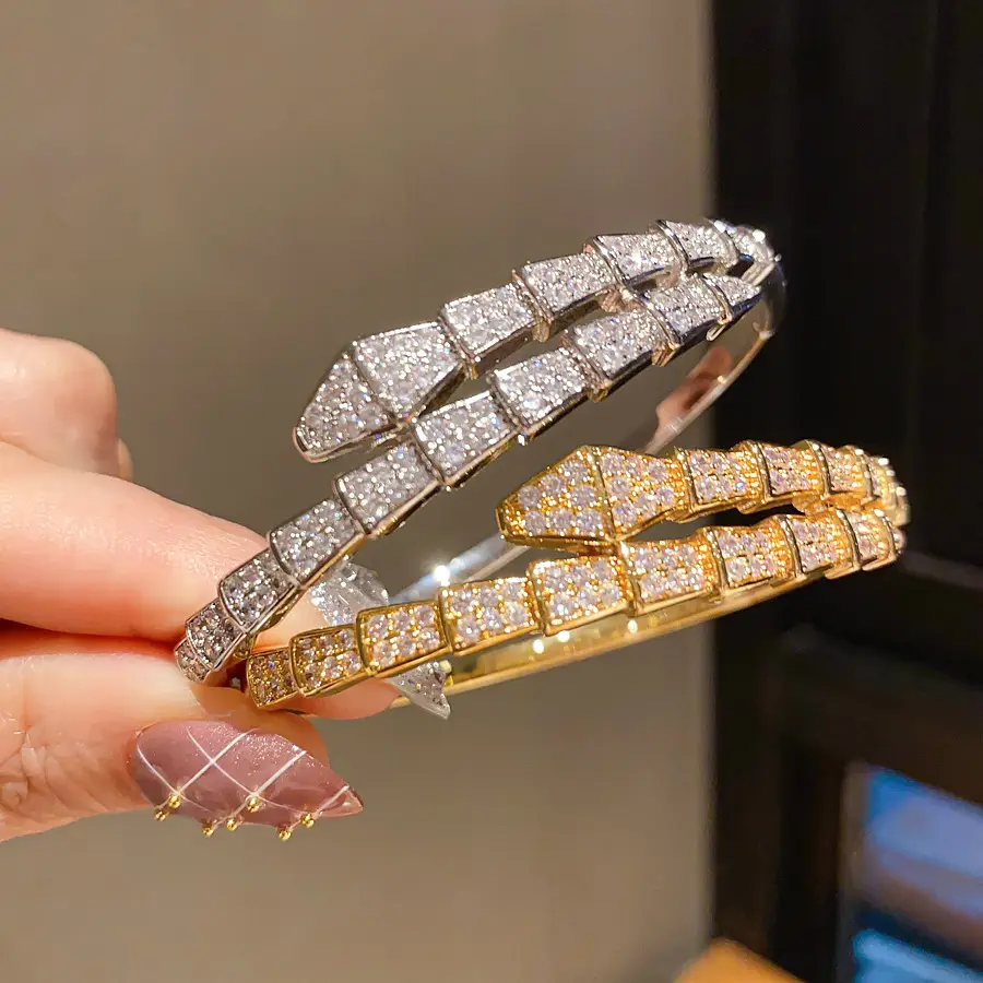 18K Real Gold Electroplated Snake-Shaped Splicing Buckle Bracelet Retro Fashion Elegant Bracelet Accessible Luxury High-End Jewelry for Women — feature 9