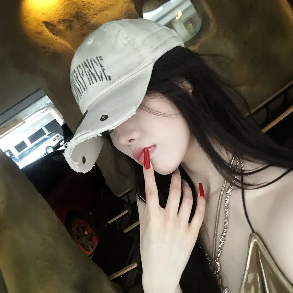 American Retro Distressed Denim Cap for Men Women Hip Hop - Image 3