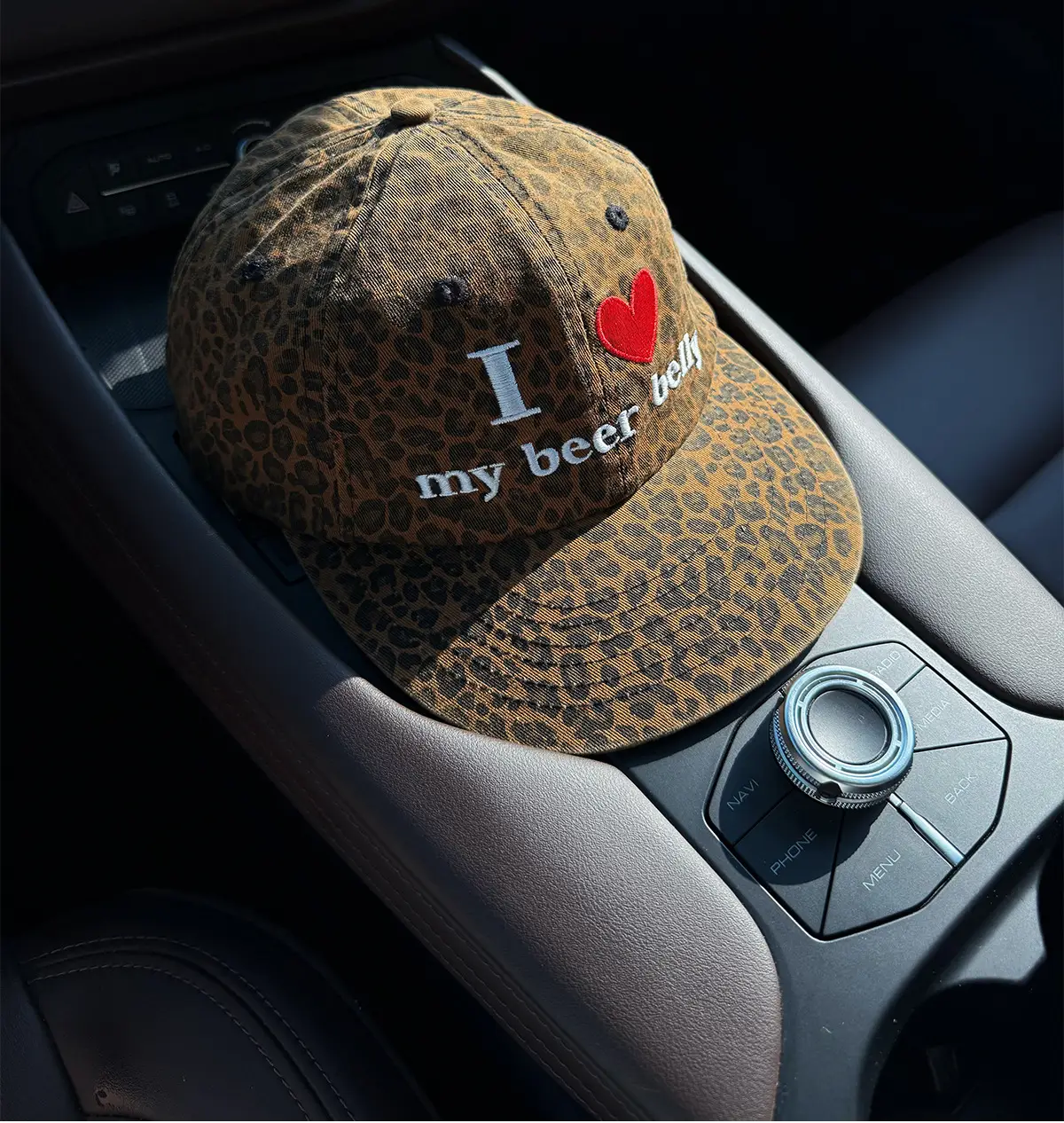 Women New American Retro Flat-Brim Hat with Heart Design — feature 19