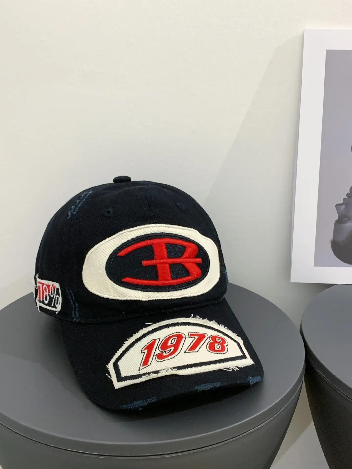 American Style 1978 Embroidered Black Cap for Women — feature 7