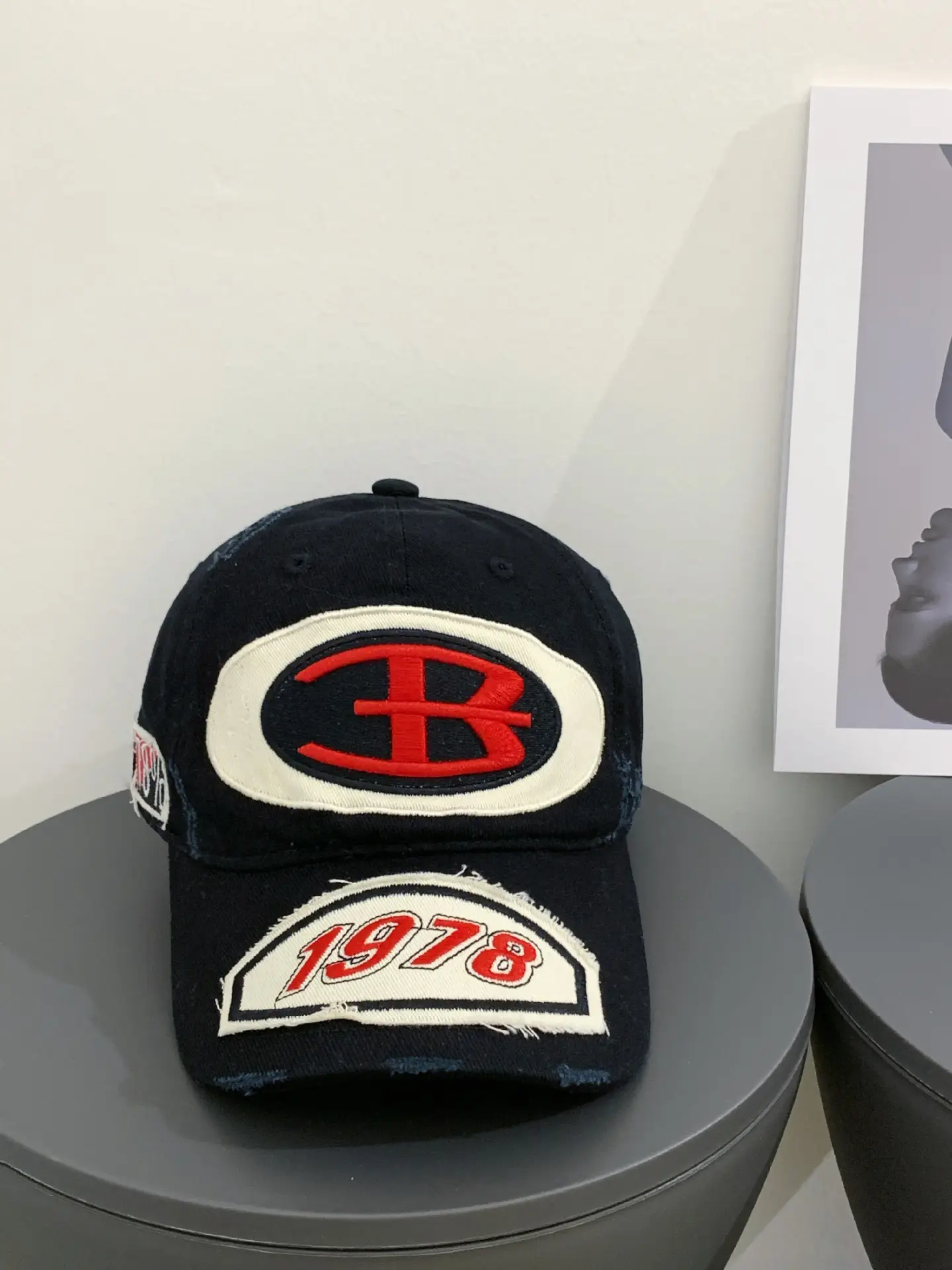 American Style 1978 Embroidered Black Cap for Women — feature 8